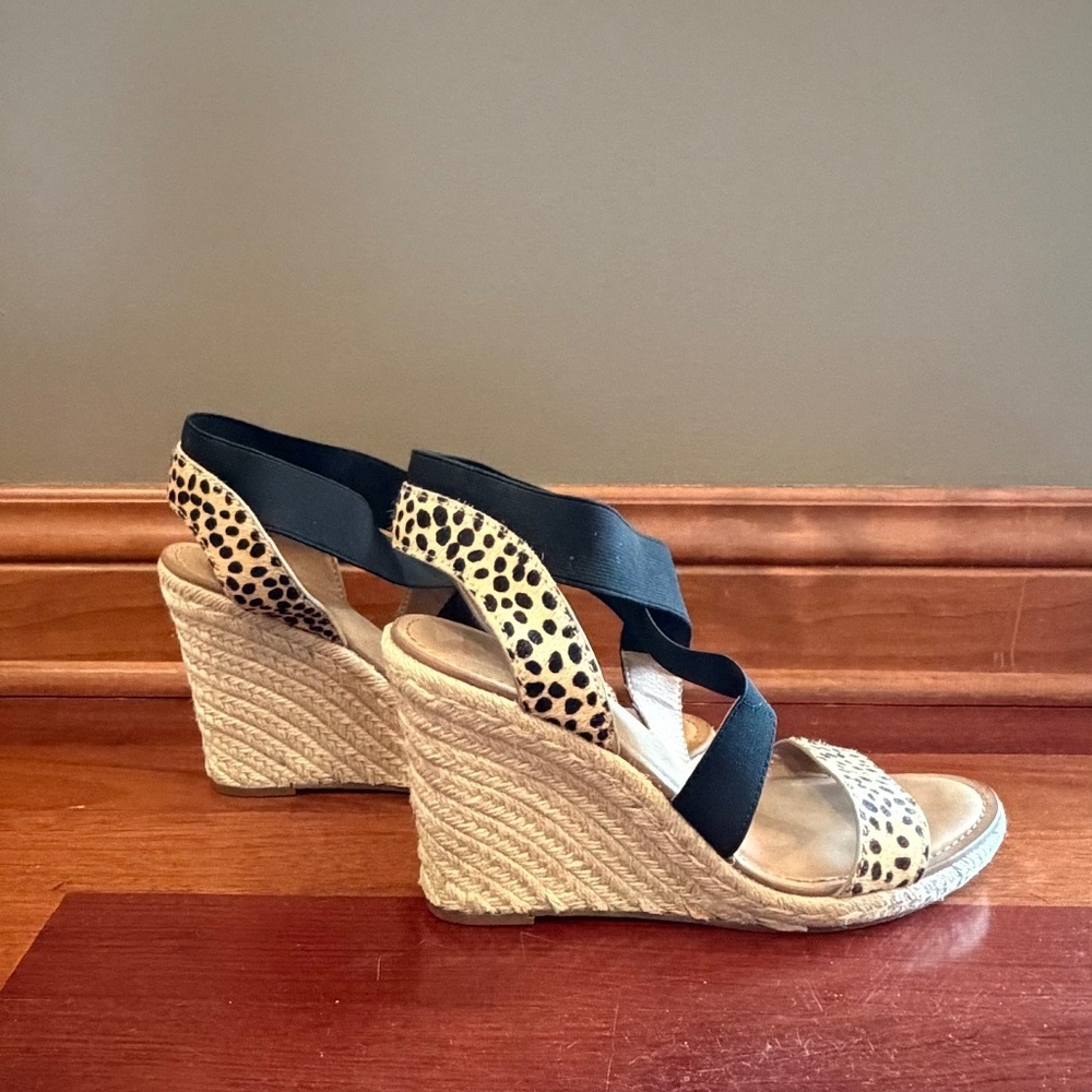 NWOT Dolce Vita Lotus Wedge Sandal Animal print criss cross straps, Size 11